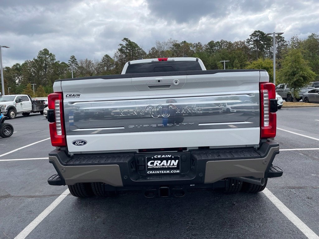 2027 Ford F-350SD King Ranch DRW