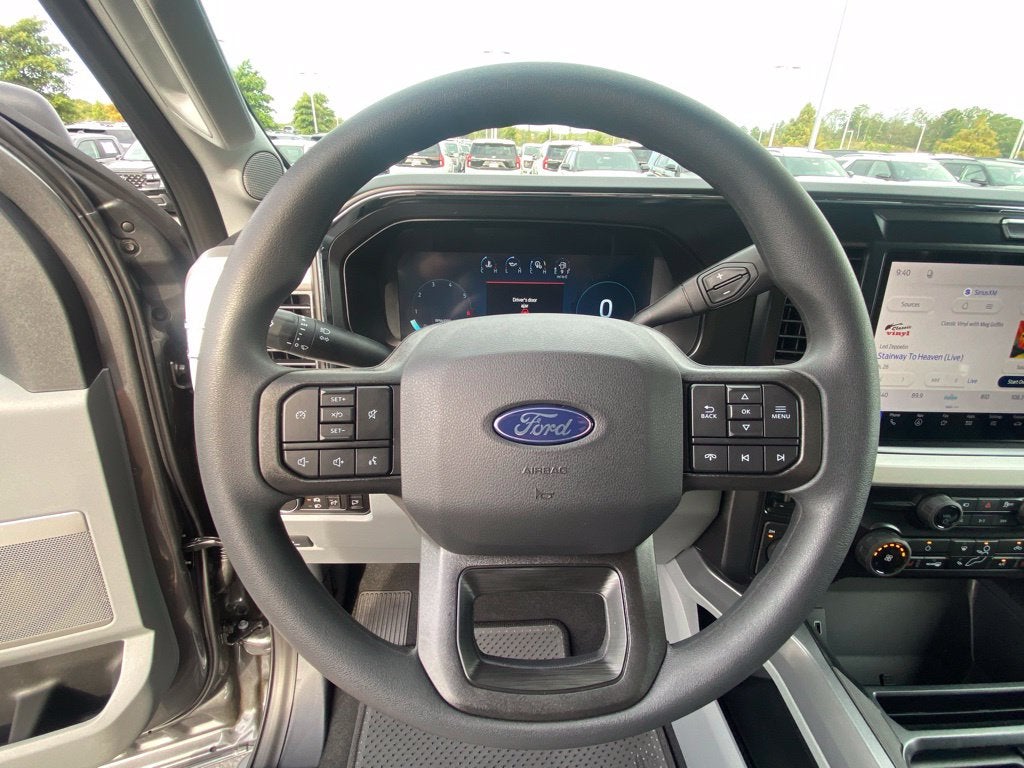 2027 Ford F-350SD XLT DRW