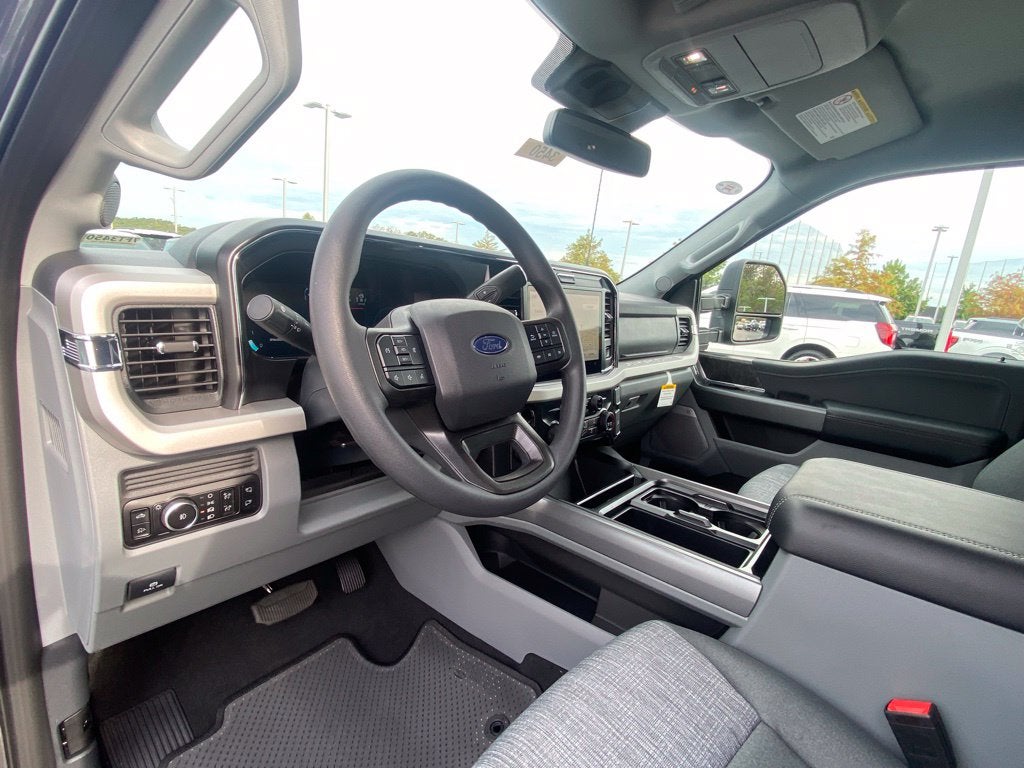 2027 Ford F-350SD XLT DRW