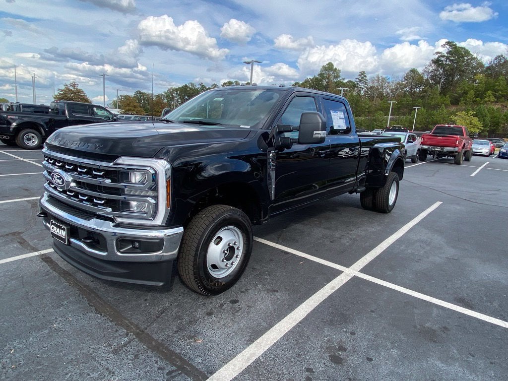 2027 Ford F-350SD XLT DRW