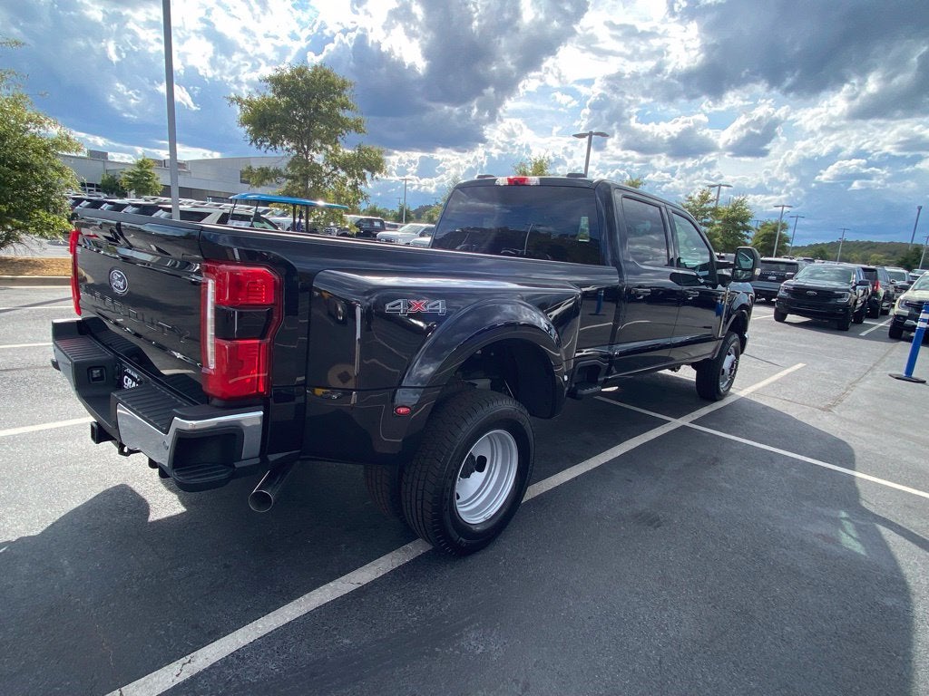 2027 Ford F-350SD XLT DRW