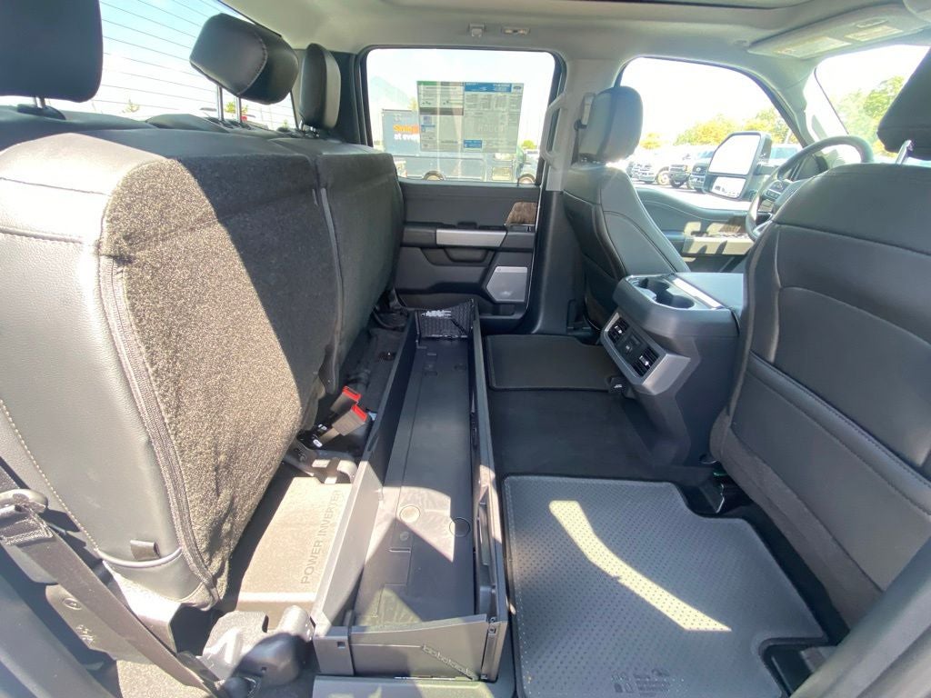 2026 Ford F-350SD Lariat DRW