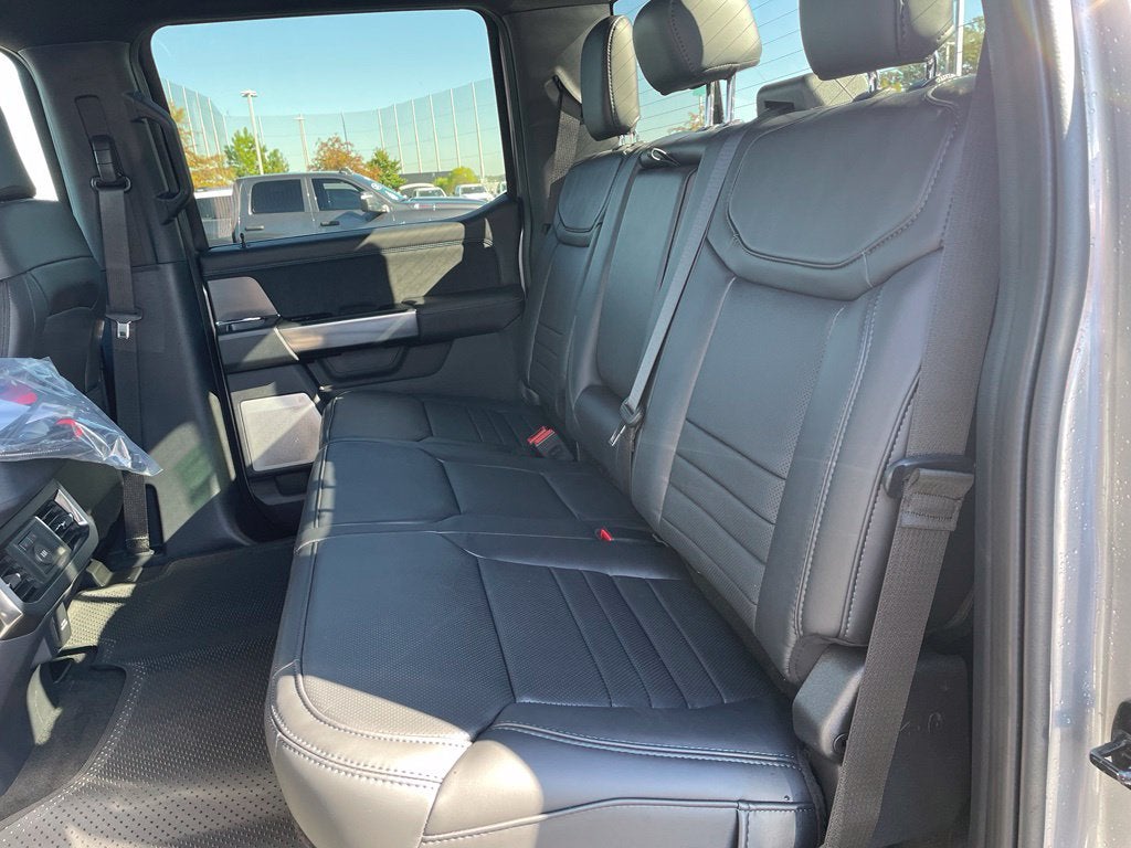 2027 Ford F-450SD Platinum