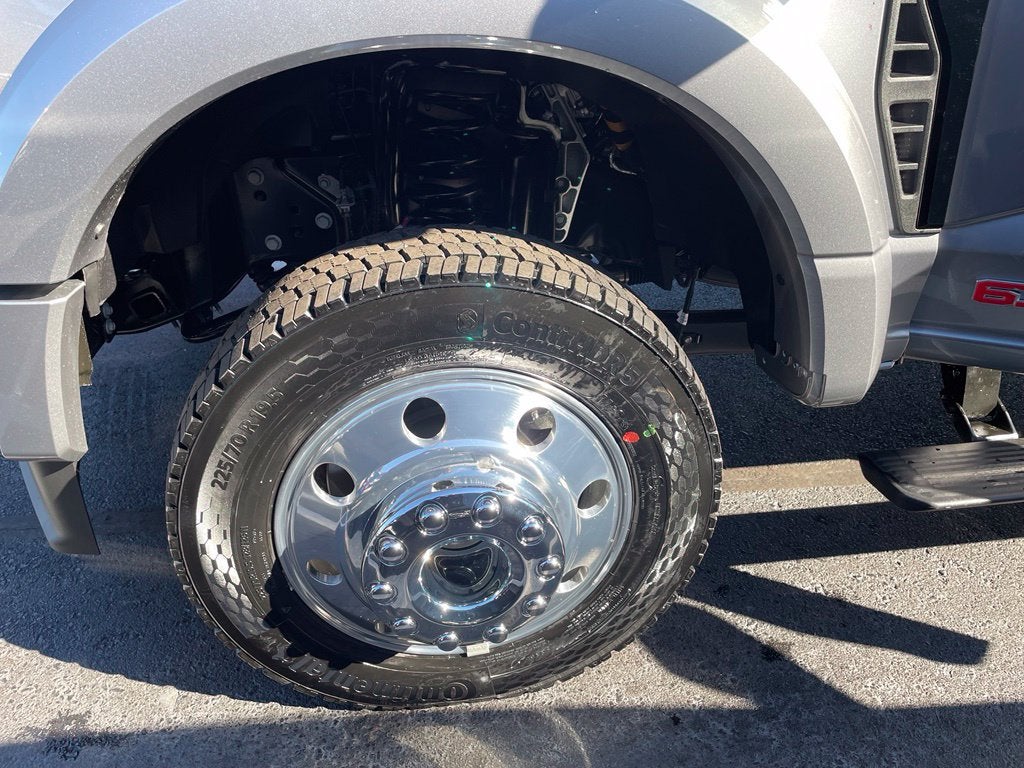 2027 Ford F-450SD Platinum