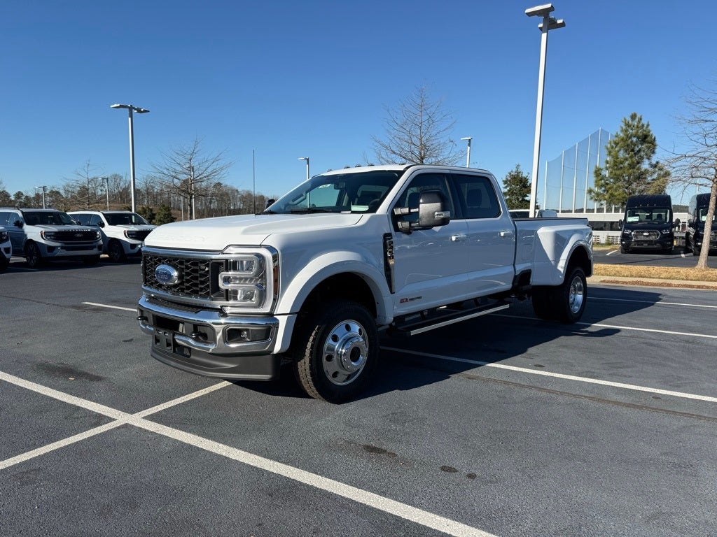 2026 Ford F-450SD Lariat DRW