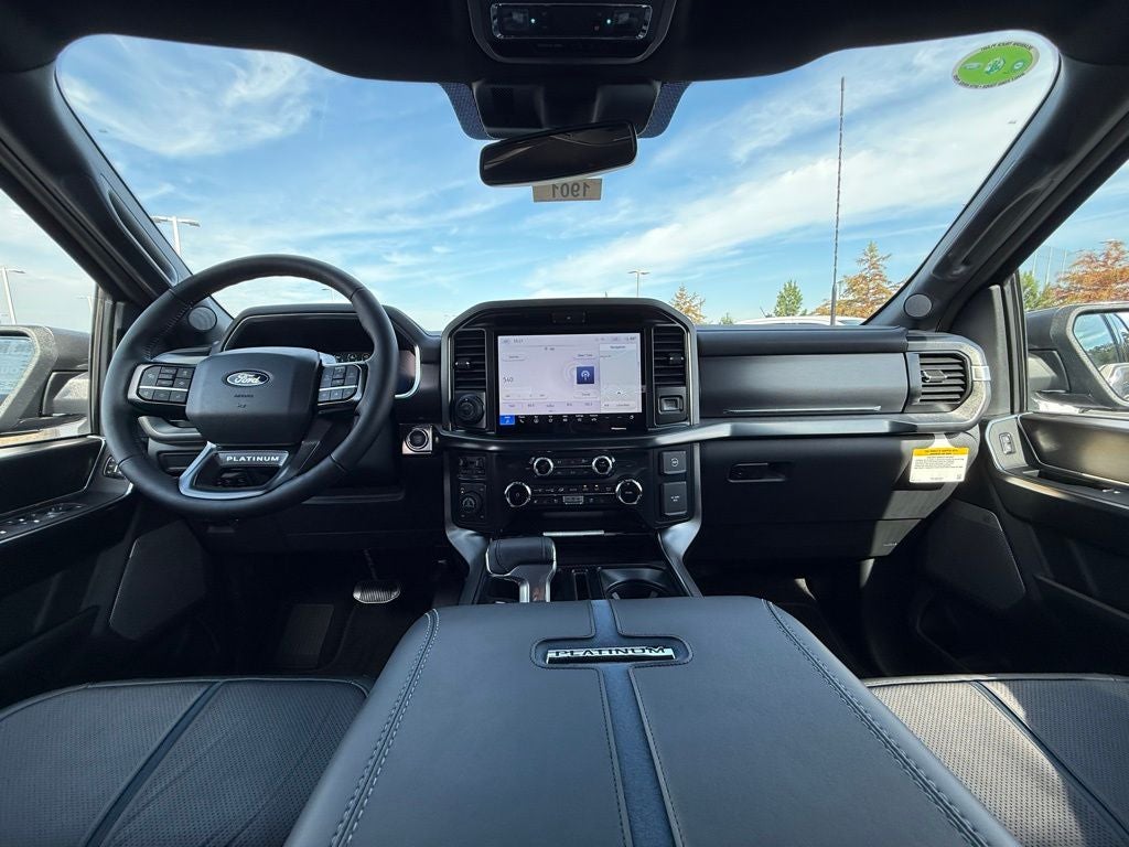2025 Ford F-150 Platinum