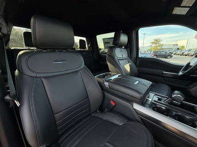 2025 Ford F-150 Platinum