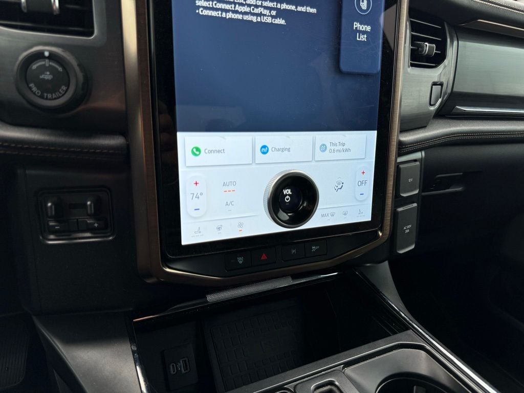 2022 Ford F-150 Lightning Lariat