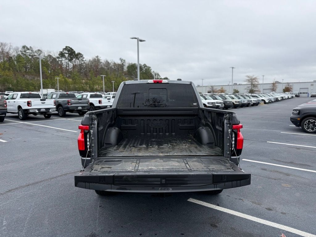 2022 Ford F-150 Lightning Lariat