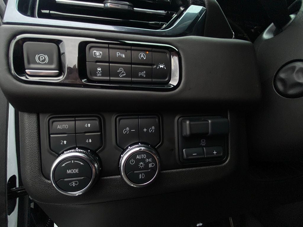 2025 GMC Yukon AT4 Ultimate