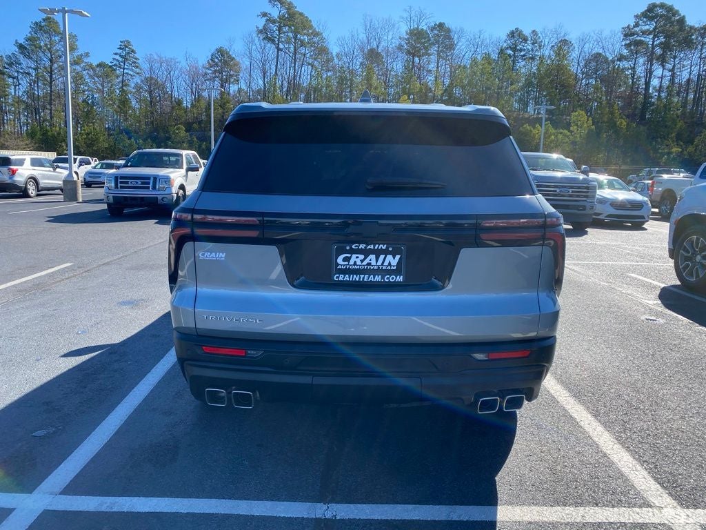 2024 Chevrolet Traverse LS