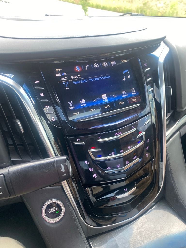 2019 Cadillac Escalade Platinum Edition
