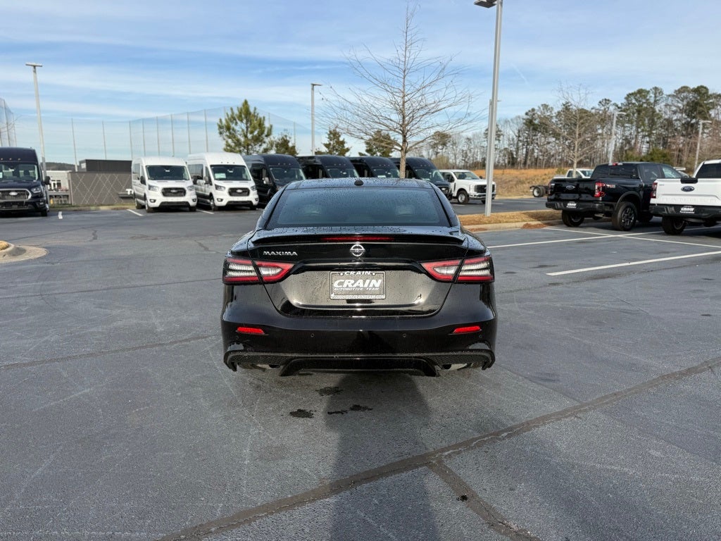 2021 Nissan Maxima SR