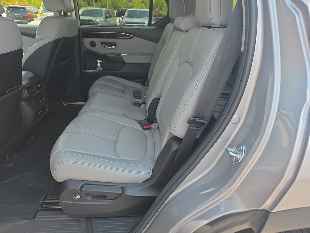 2023 Honda Pilot Touring