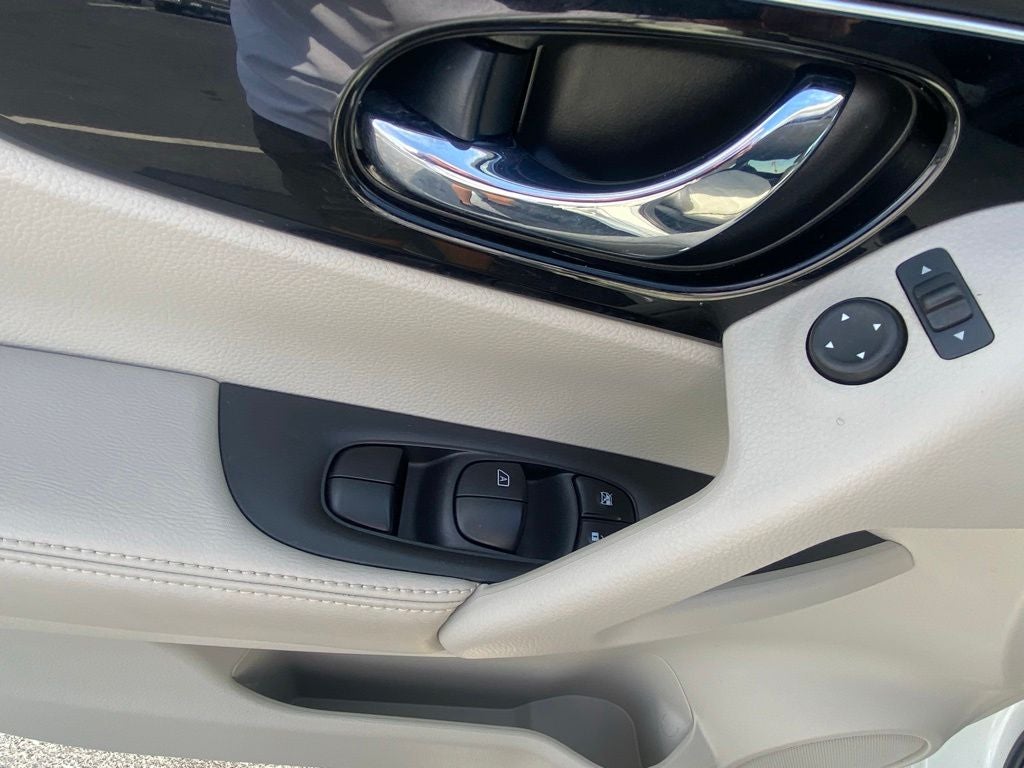 2017 Nissan Rogue Sport SL