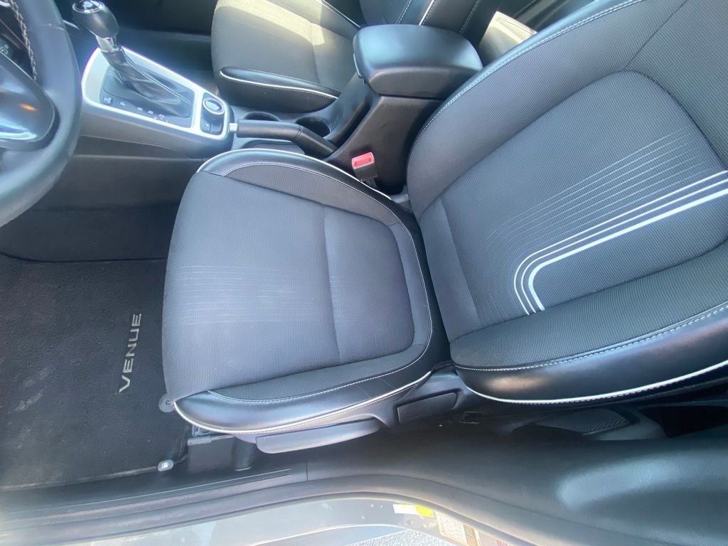 2022 Hyundai Venue Limited