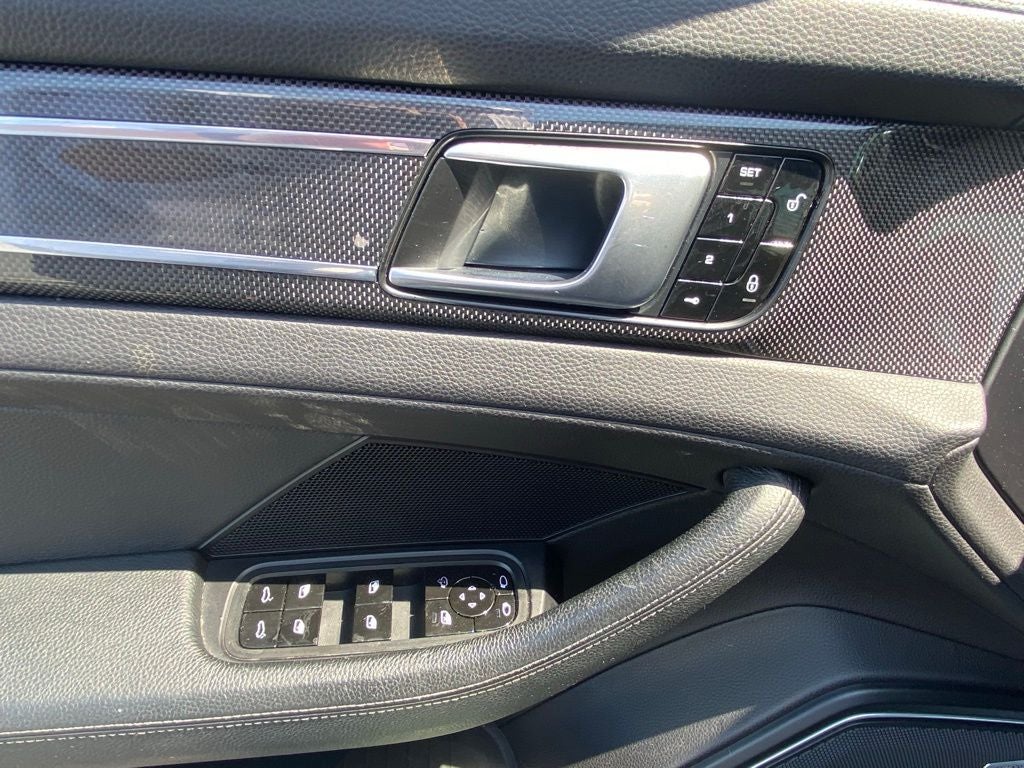 2018 Porsche Panamera Base