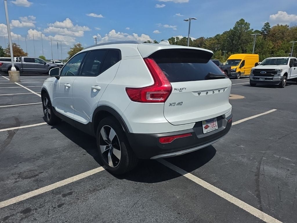 2021 Volvo XC40 Momentum