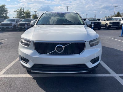 2021 Volvo XC40 Momentum