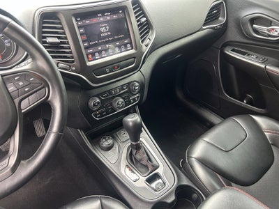 2020 Jeep Cherokee Trailhawk - 4WD