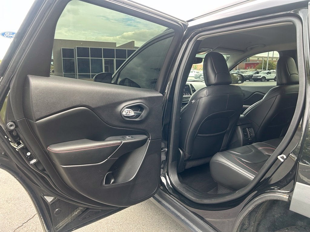 2020 Jeep Cherokee Trailhawk - 4WD