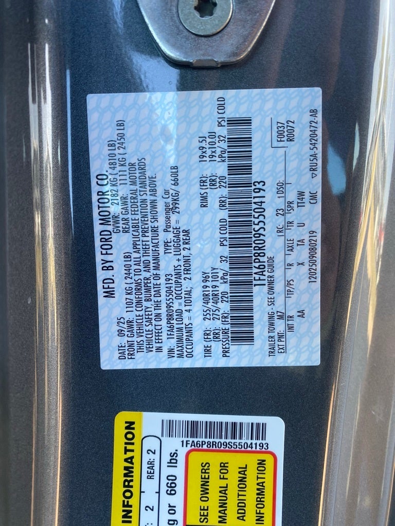 2025 Ford Mustang Dark Horse