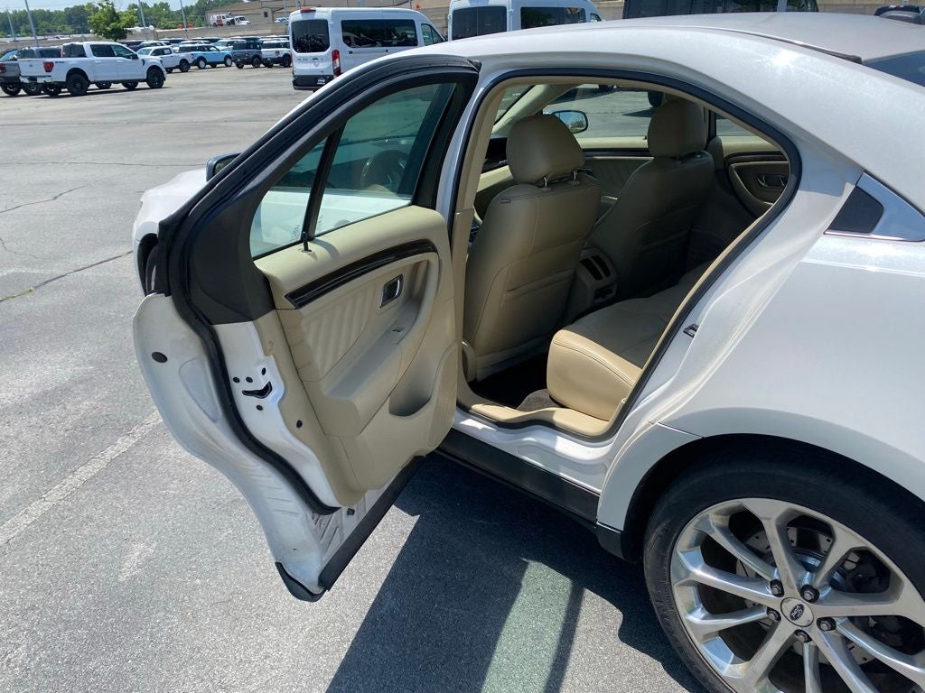 2015 Ford Taurus Limited