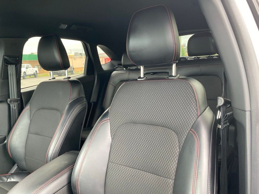 2025 Ford Escape Hybrid ST-Line