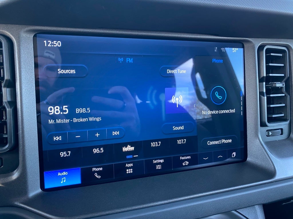 2025 Ford Bronco Base