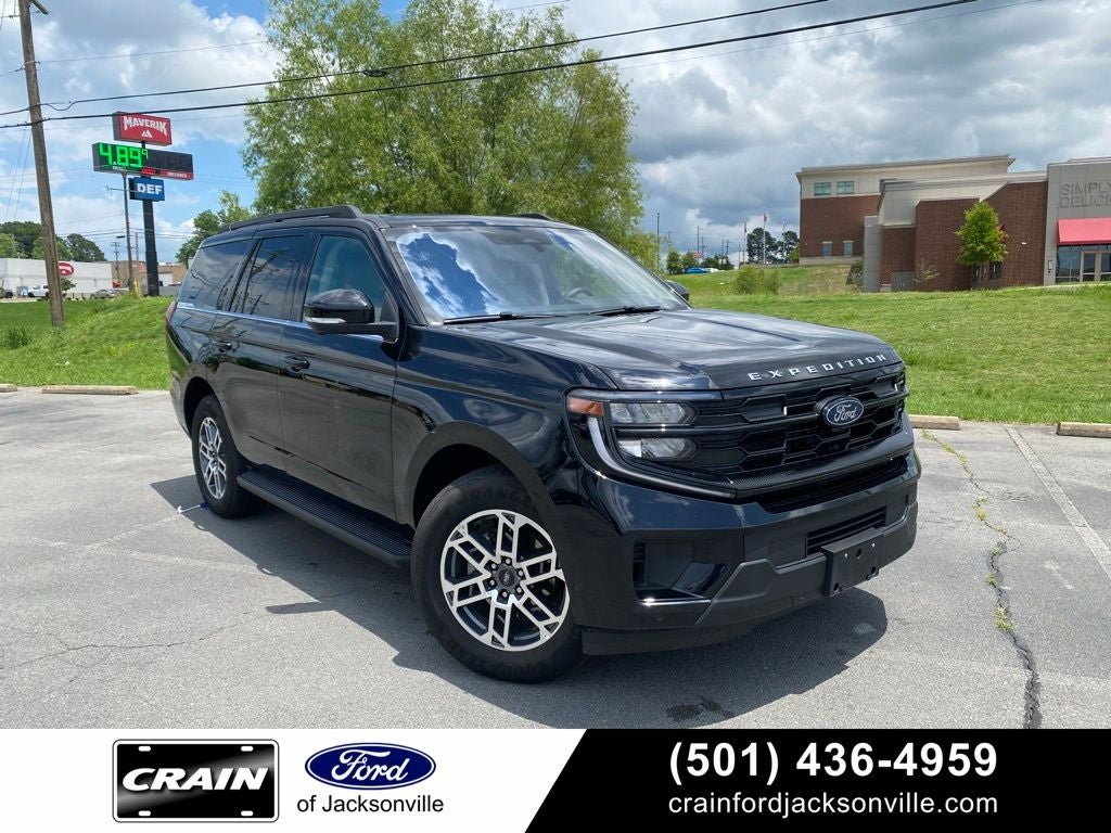 2025 Ford Expedition Active's photo