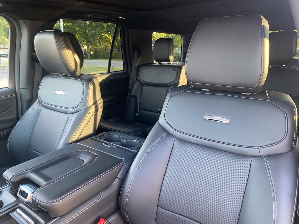 2027 Ford Expedition Platinum - 4WD - STEALTH APPEARANCE PACKAGE