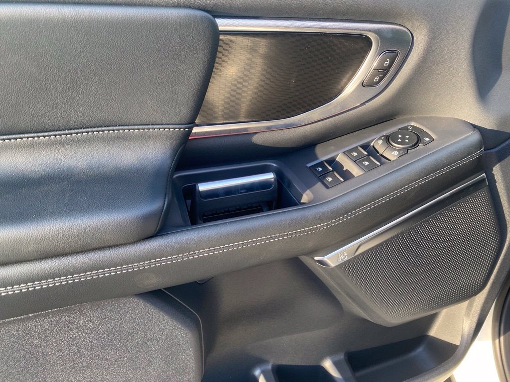 2027 Ford Expedition Platinum - 4WD - STEALTH APPEARANCE PACKAGE