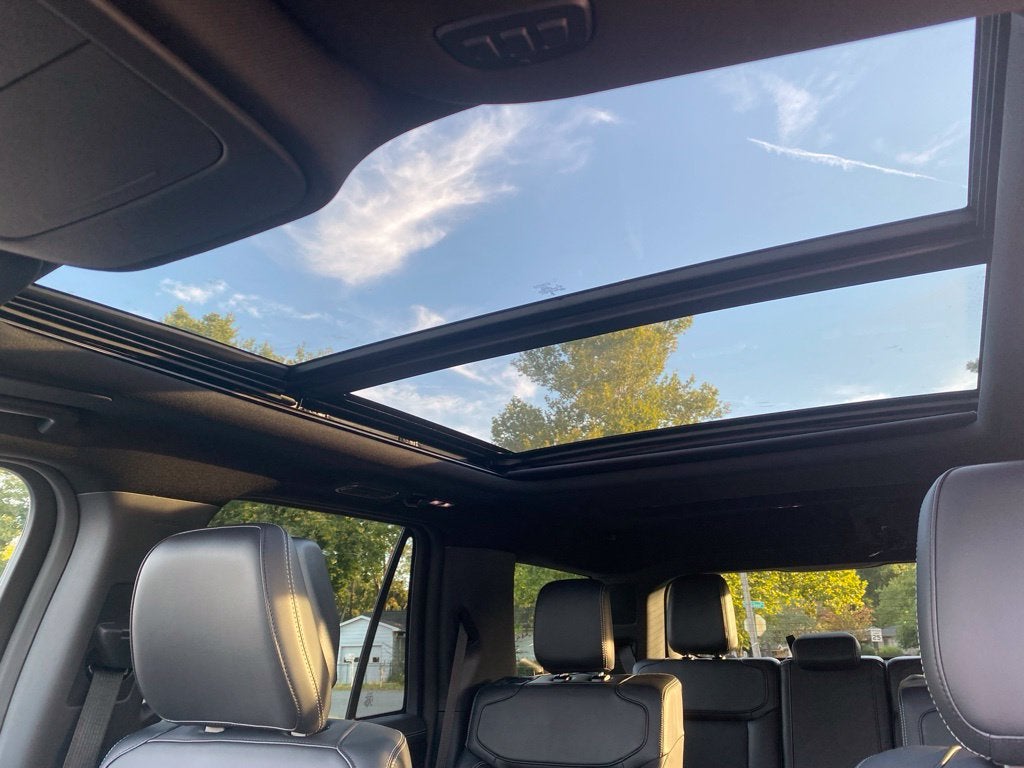 2027 Ford Expedition Platinum - 4WD - STEALTH APPEARANCE PACKAGE