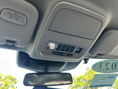 2023 Ford Explorer XLT - PANO SUNROOF