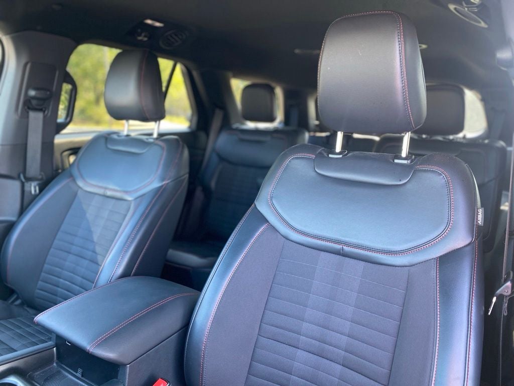 2025 Ford Explorer ST-Line - FORD GOLD CERTIFIED - CLEAN CARFAX