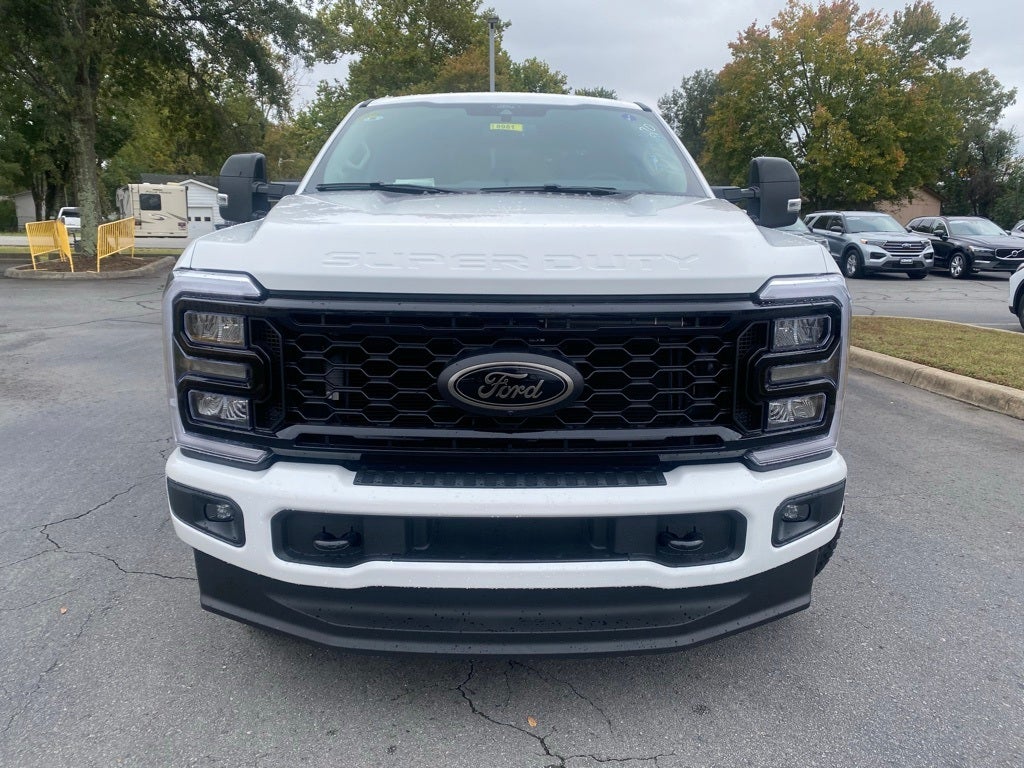 2026 Ford F-350SD Lariat