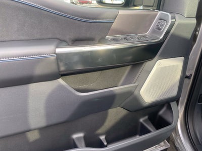 2027 Ford F-450SD Platinum
