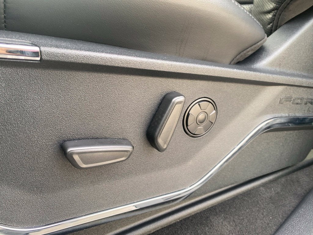2027 Ford F-450SD Platinum