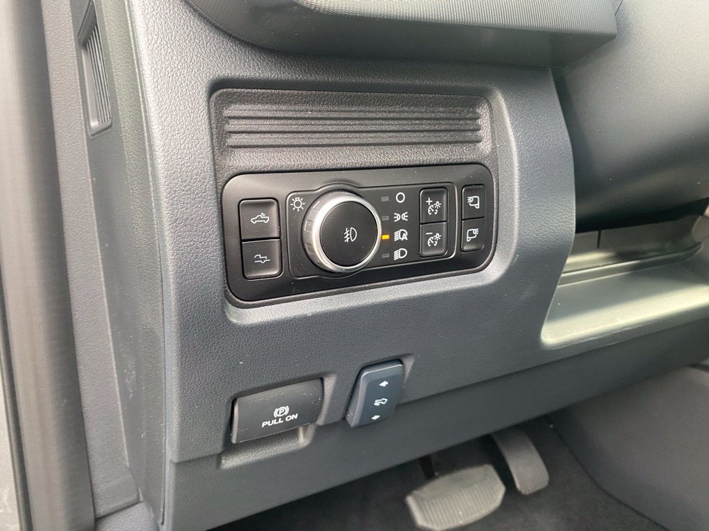 2027 Ford F-450SD Platinum