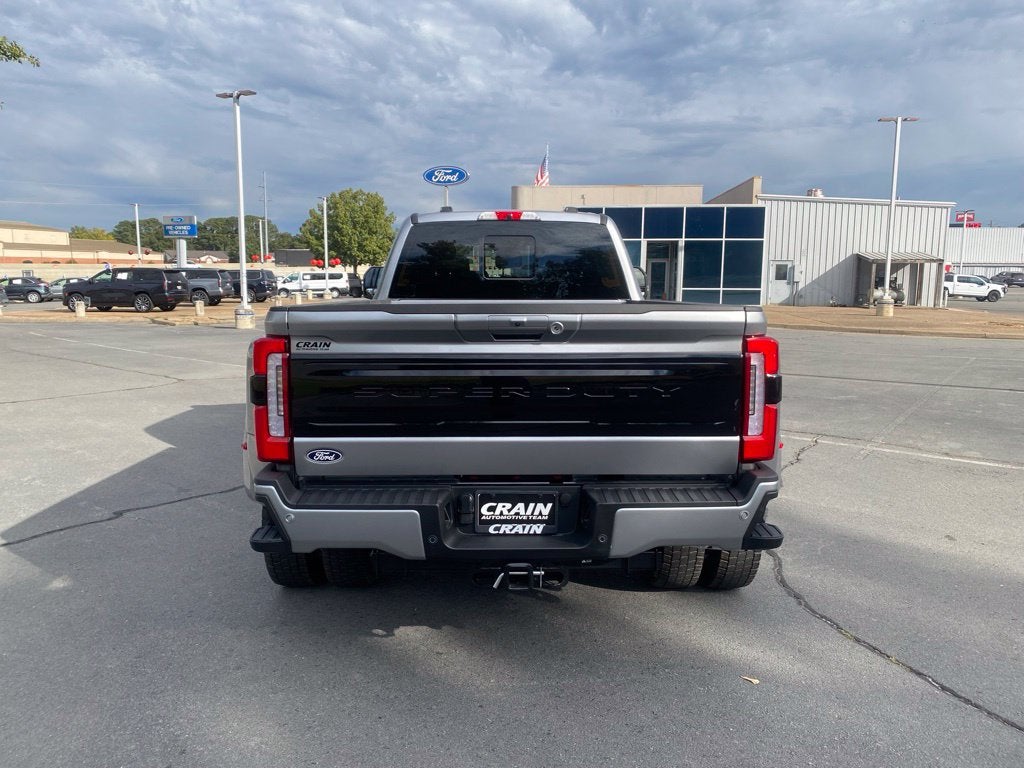 2027 Ford F-450SD Platinum
