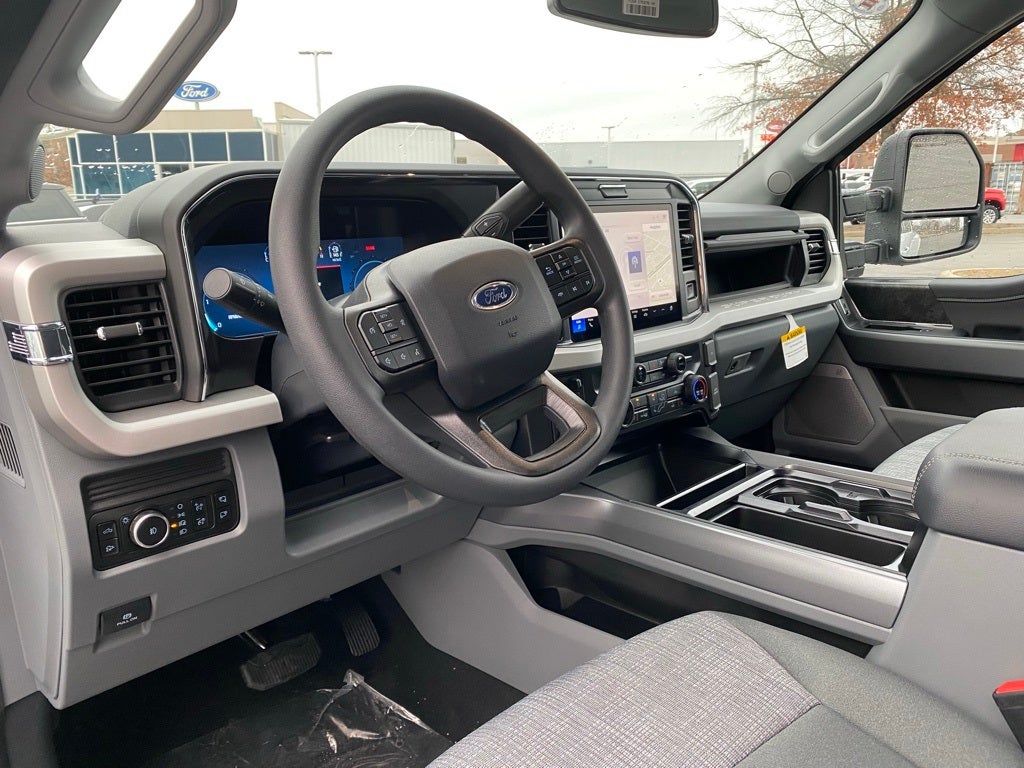 2026 Ford F-450SD XLT