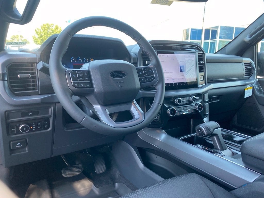 2026 Ford F-150 XLT - 4WD - 5.0L V8