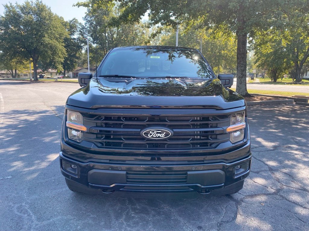 2026 Ford F-150 XLT - 4WD - 5.0L V8