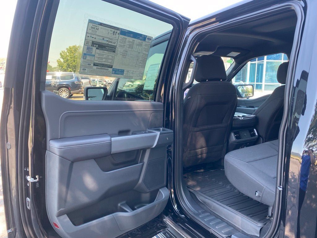 2026 Ford F-150 XLT - 4WD - 5.0L V8