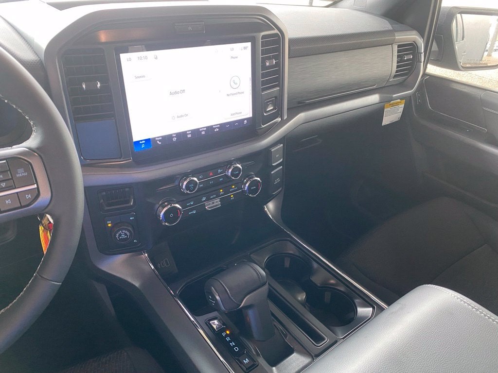2026 Ford F-150 XLT - 4WD - 5.0L V8