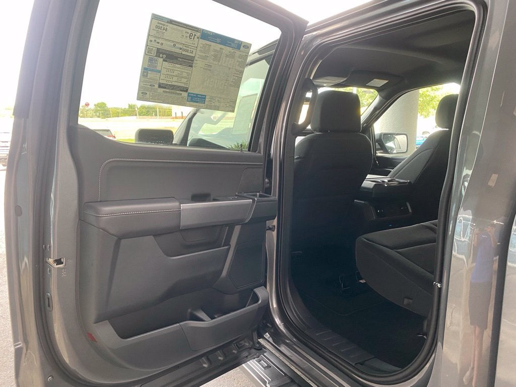 2026 Ford F-150 XLT - 4WD - 5.0L V8