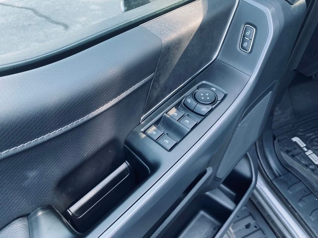 2026 Ford F-150 XLT 5.0L V8 - MANAGER SPECIAL COURTESY VEHICLE
