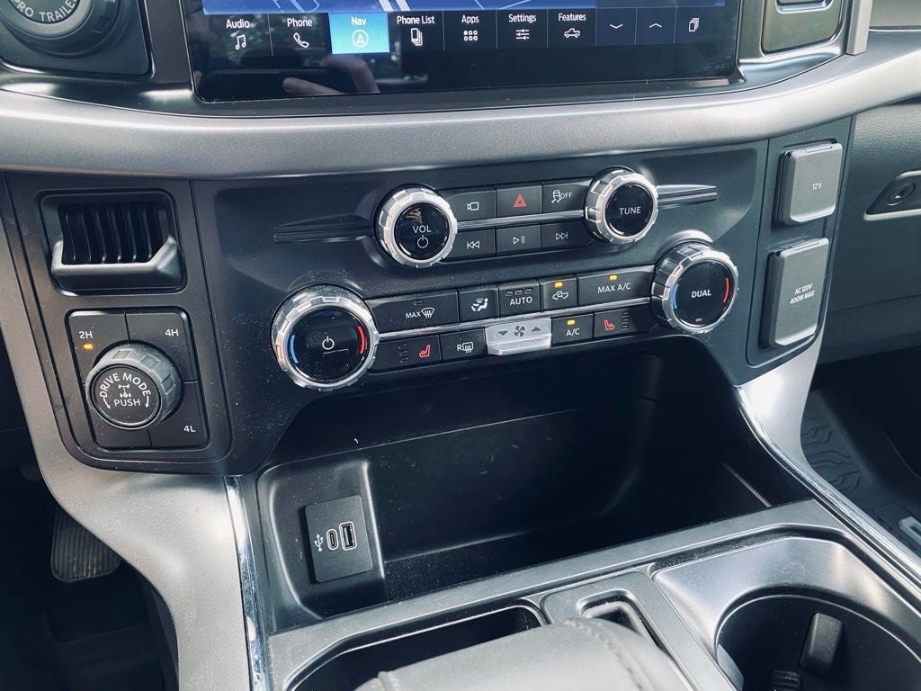 2026 Ford F-150 XLT - 5.0L V8 - MANAGER SPECIAL COURTESY VEHICLE