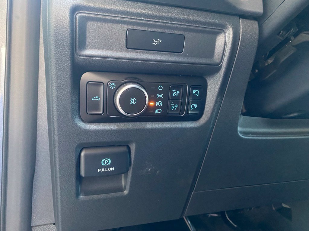 2026 Ford F-150 XLT - 4WD - 5.0L V8