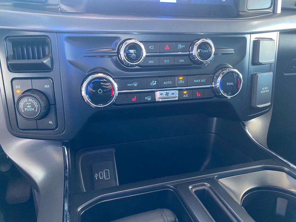 2026 Ford F-150 XLT - 4WD - 5.0L V8
